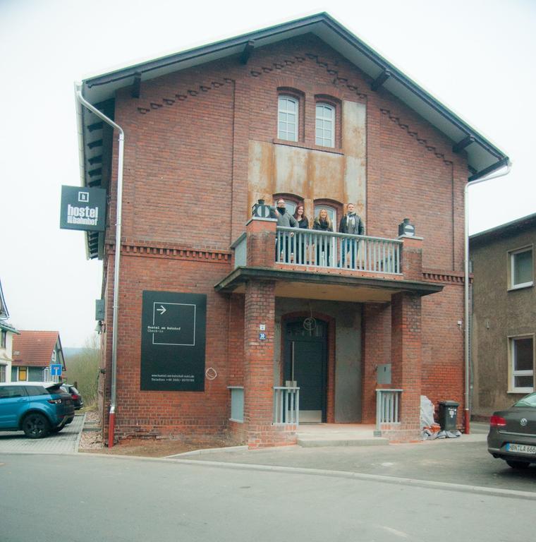 Hostel Am Bahnhof Suhl Bagian luar foto