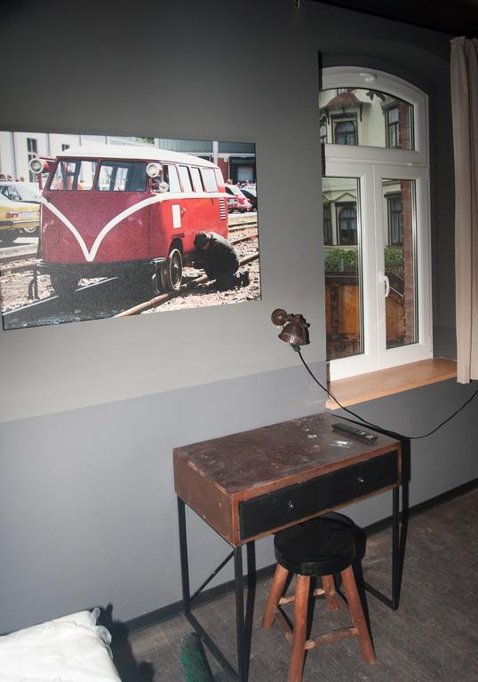 Hostel Am Bahnhof Suhl Bagian luar foto